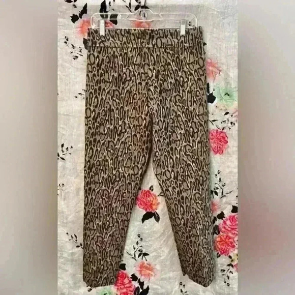 Krazy‎ Larry Brown/Black Leopard Print Pull-On Ankle Pants Women's Size 10 - Picture 2 of 6